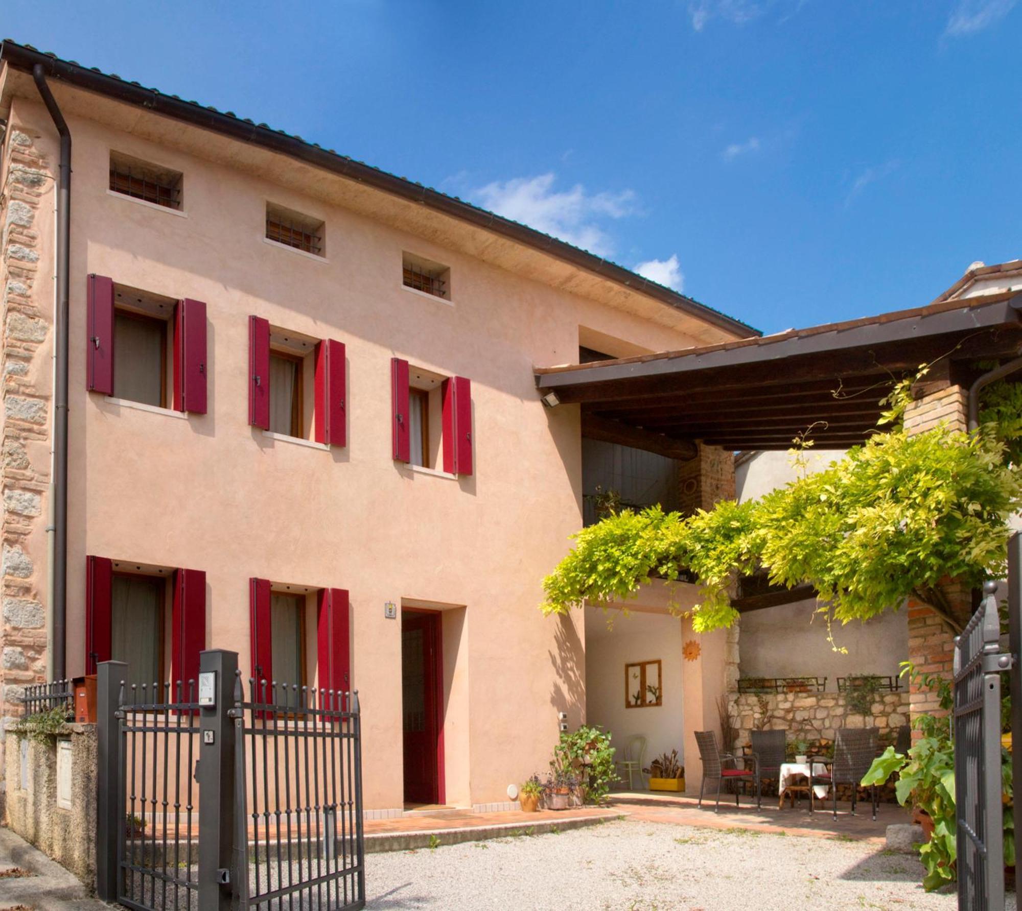 Il Portico Verde Crespano del Grappa Exterior photo